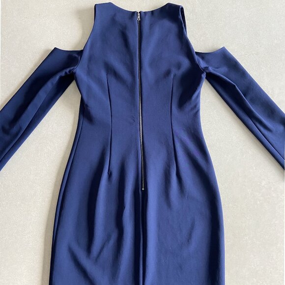 Alice + Olivia Niko Cold Shoulder Dress ASO Clary Fray - Picture 6 of 11